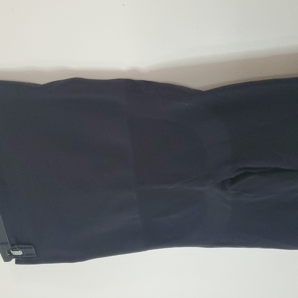 Yummie Black Shapewear 7' Shorts Tummy Control Butt Lift Size Large/Extra Large - Picture 6 of 10